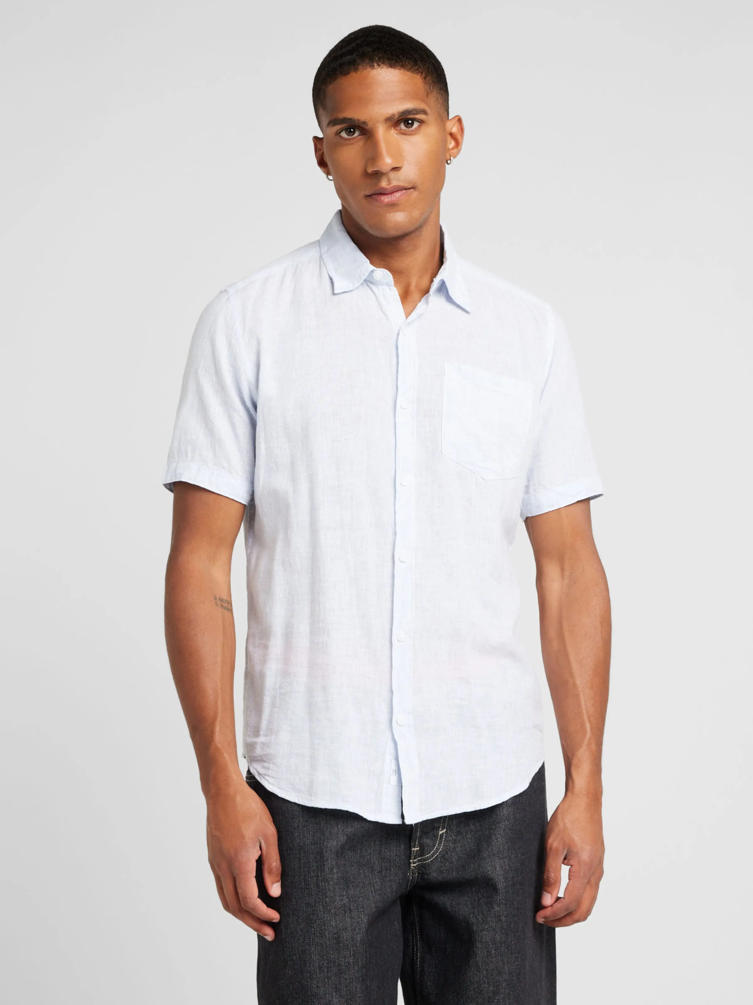 Ajuste estrecho Camisa QS en Azul Claro