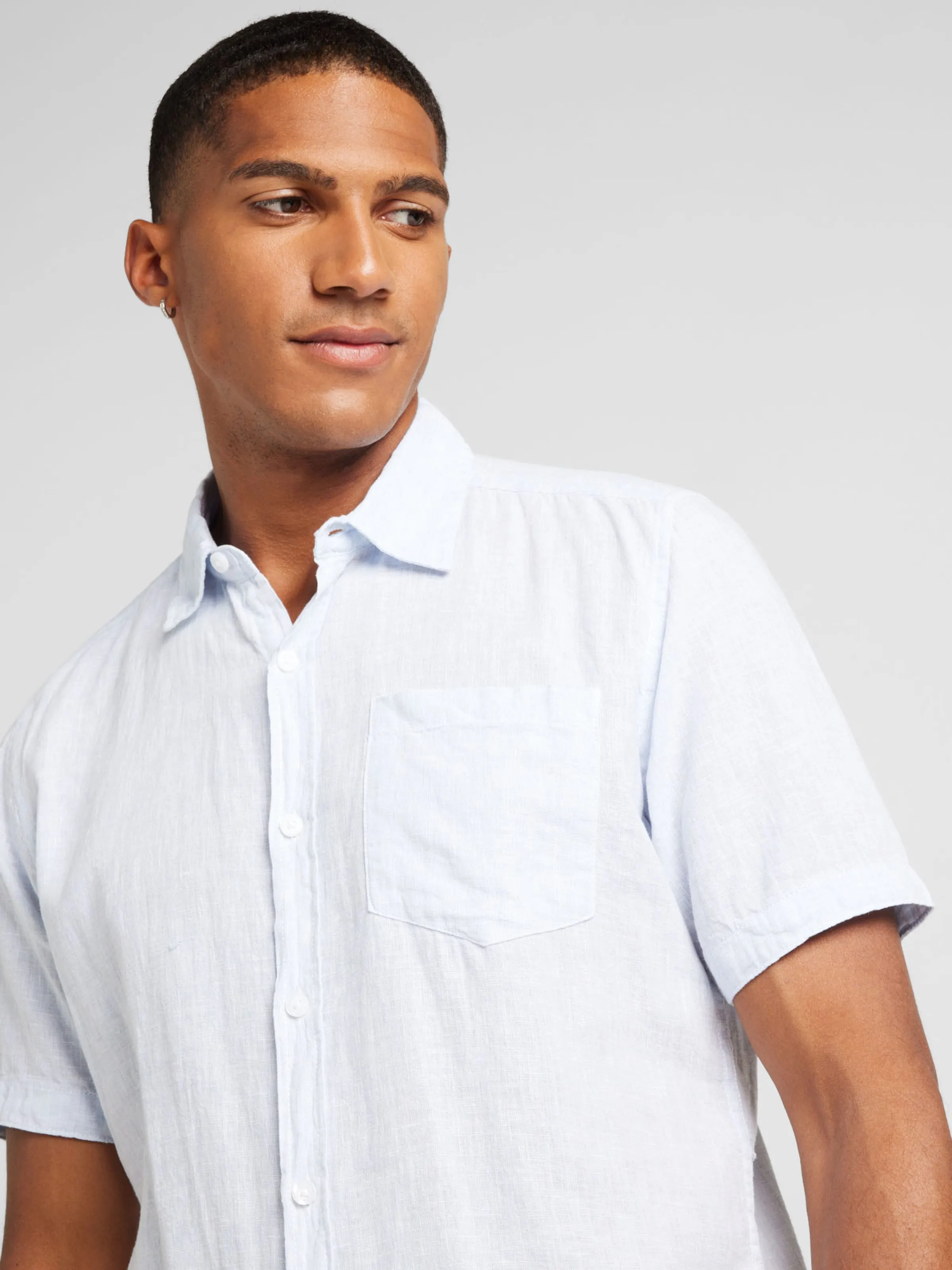 Ajuste estrecho Camisa QS en Azul Claro