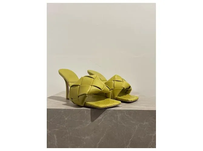 BOTTEGA VENETA Sandalias T.EU 40 Cuero Verde 