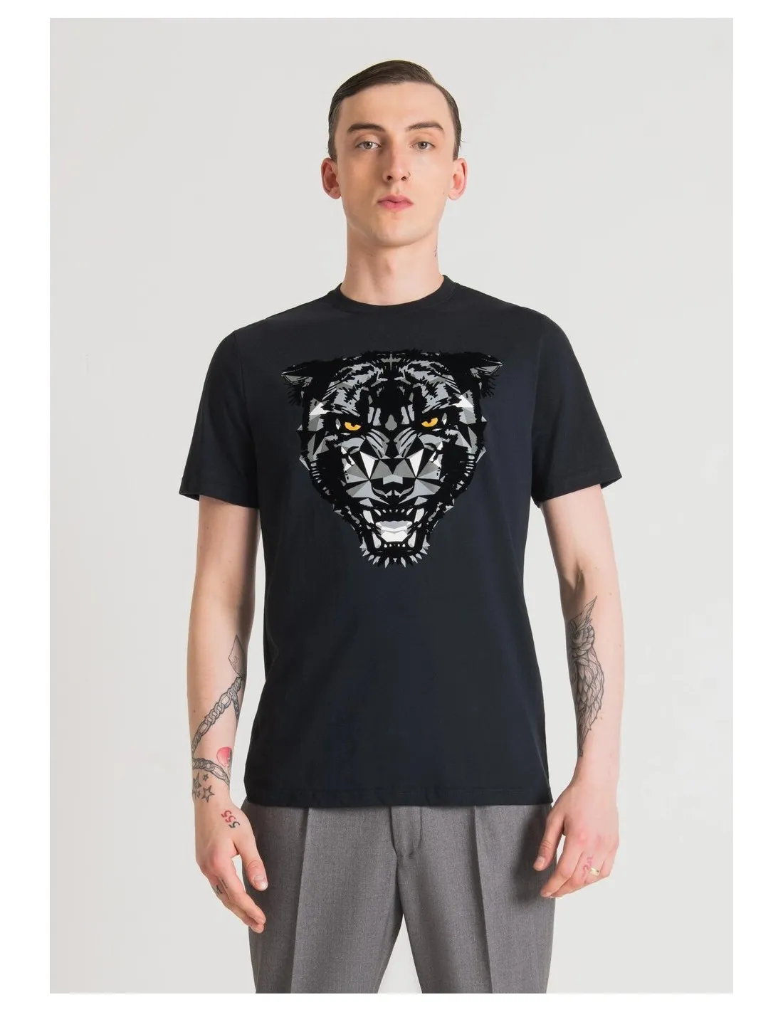 Camiseta slim fit de 100 % algodón suave con estampado de pantera de Antony Morato