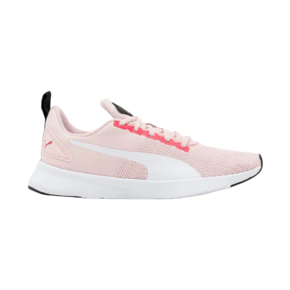 PUMA Flyer Runner. 192928 27. Junior. Blanco/rosa.