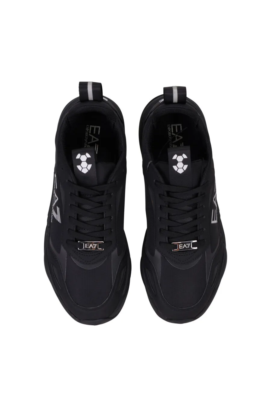 Zapatillas deportivas negras con logo 